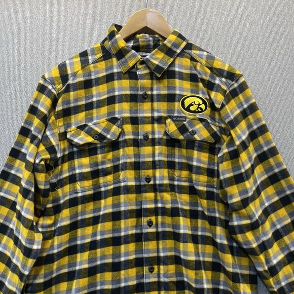 Iowa Hawkeyes Plaid Flannel Button Down Shirt Men's Medium Columbia - Picture 3 of 10